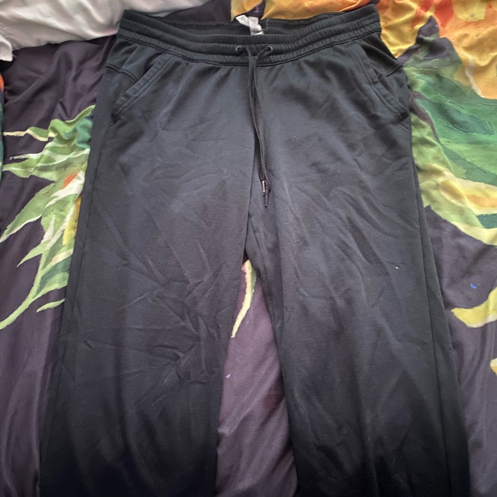 black adidas sweats